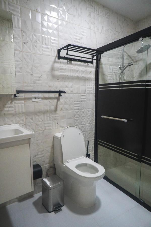 Pavia'S Centerpoint Oasis Apartman Oranjestad Kültér fotó