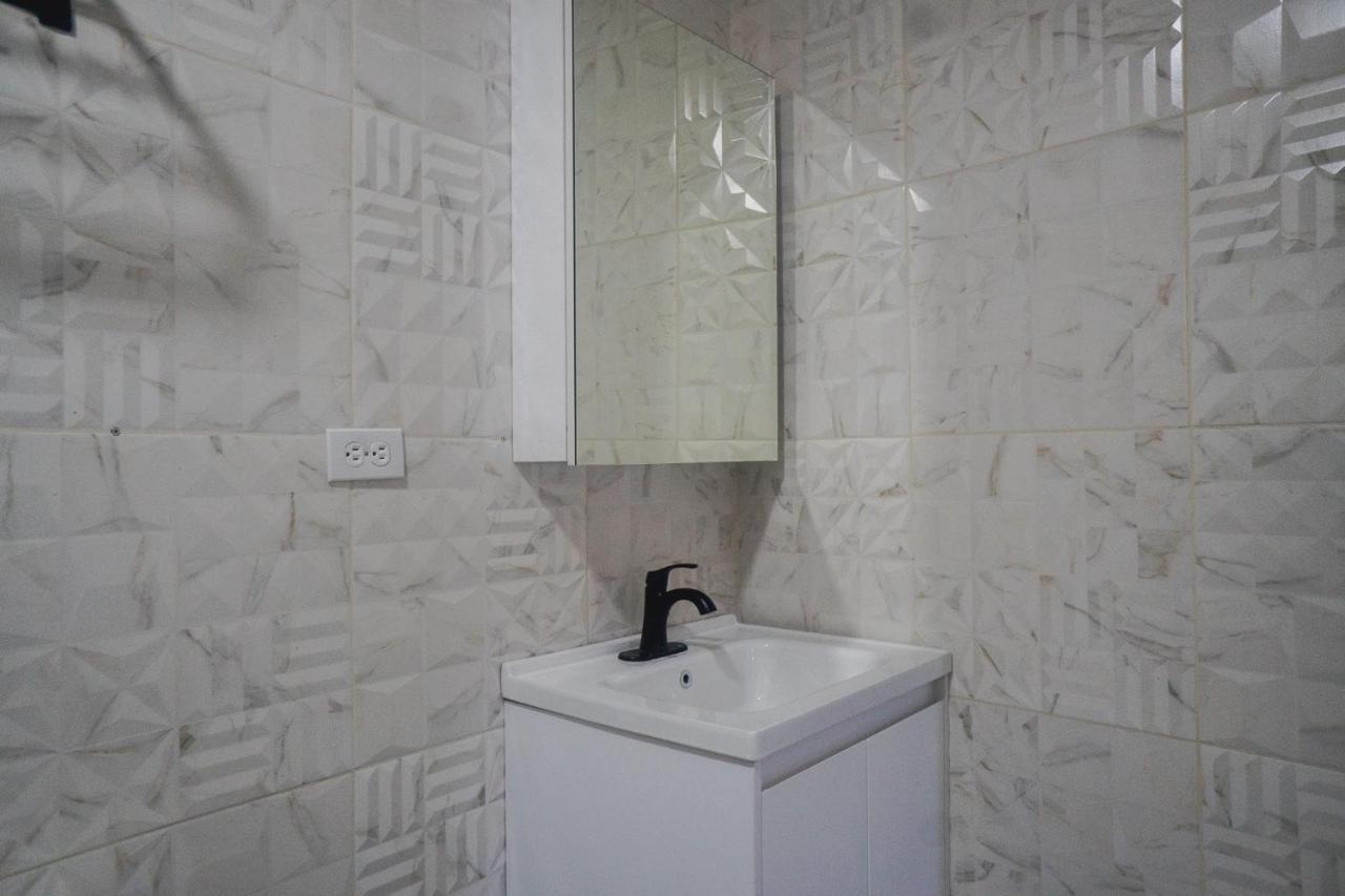 Pavia'S Centerpoint Oasis Apartman Oranjestad Kültér fotó